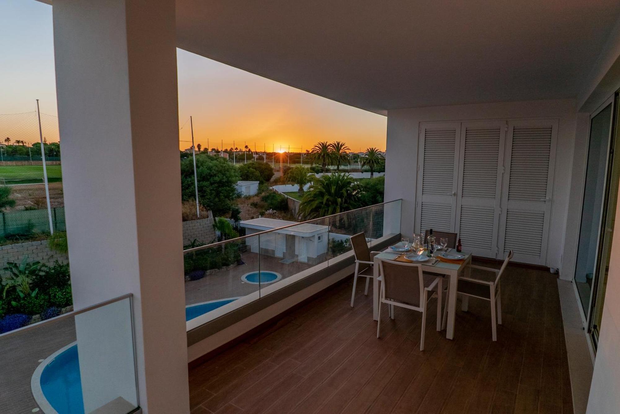 Sunset Condominium Лагуш Екстер'єр фото